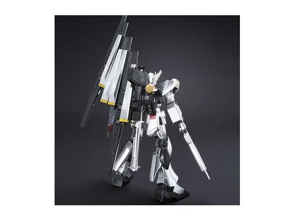 HG Gundam NU Metallic Coat 1/144 - Detaljerad Modell med Glänsande Omslag