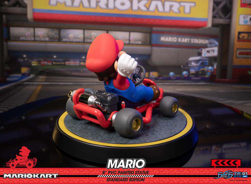 Mario Kart PVC-målad Mario-statyn first4figures