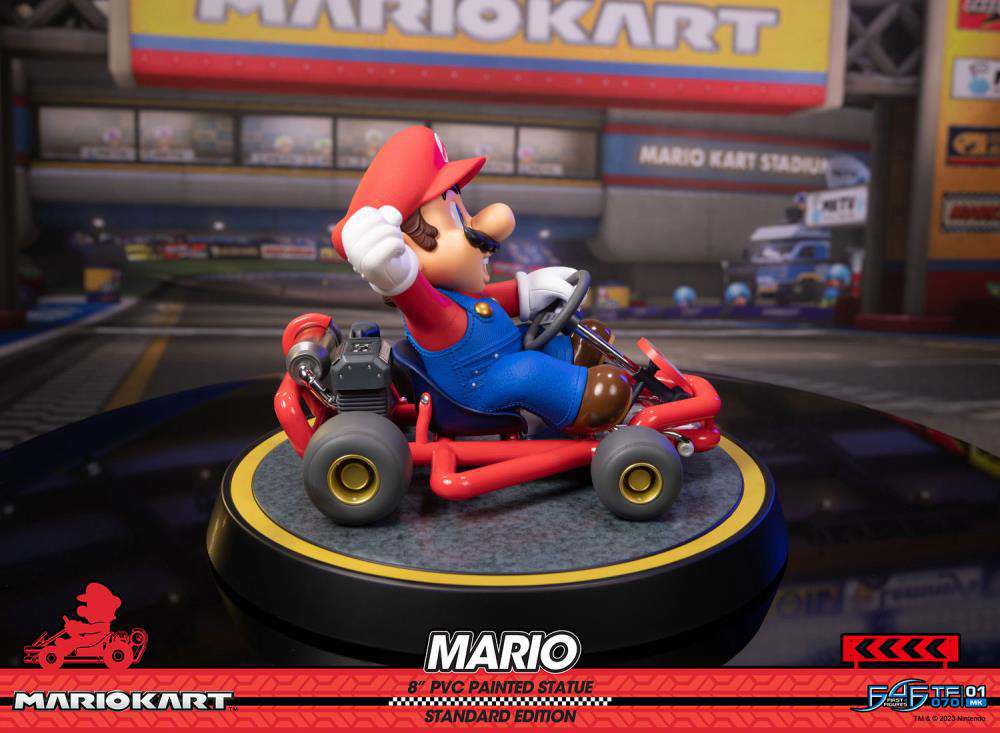 Mario Kart PVC-målad Mario-statyn first4figures