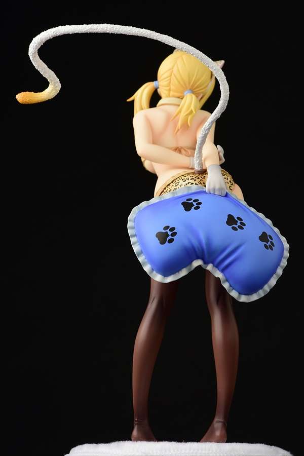 Fairy Tail Lucy Heartfilia Leopard Cat PVC Figur orcatoys