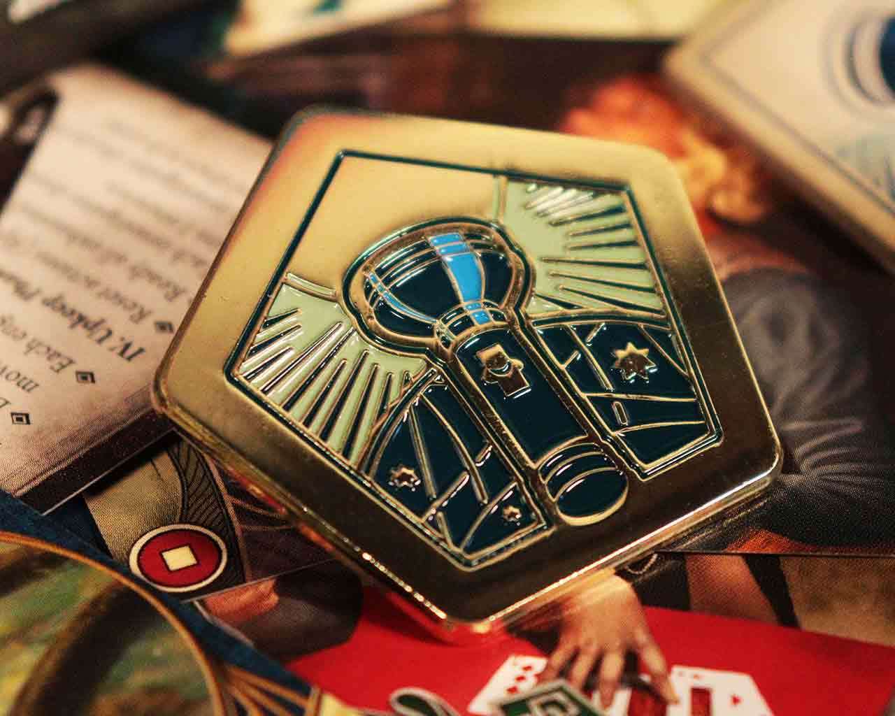 Arkham Horror - Limited Edition Lead Investigator Pin Badge fanattik