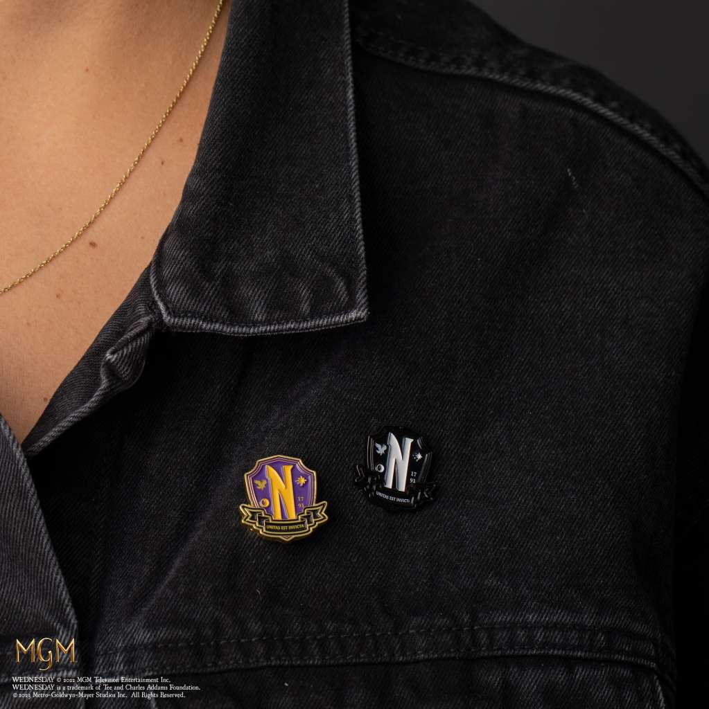Wednesday Nevermore Academy Pin Set (2) cinereplicas