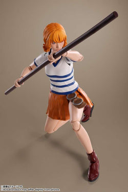 NAMI SH Figuarts från Netflix One Piece - Robotto