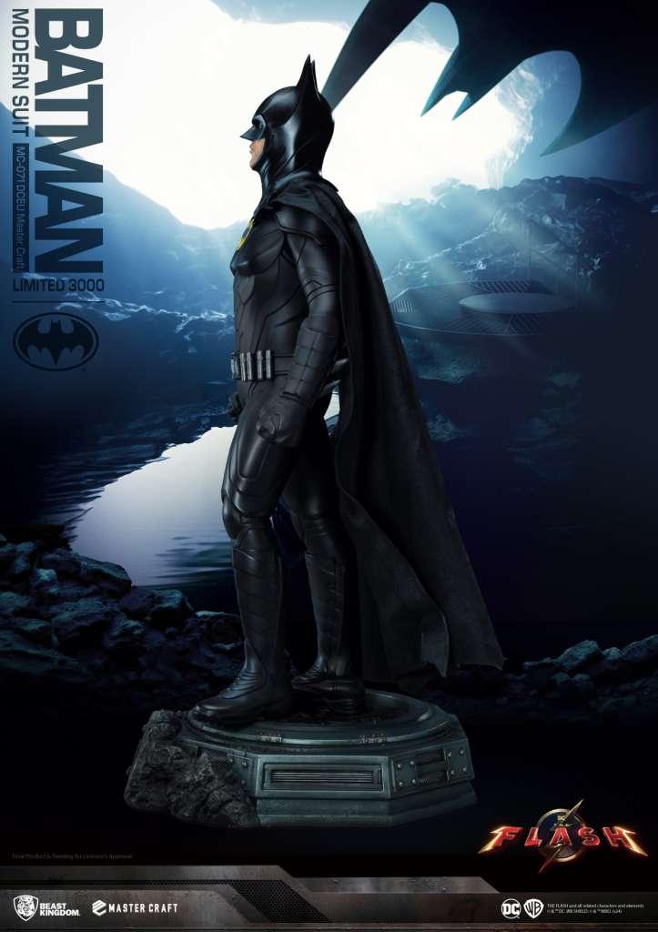 Batman Modern Suit Master Craft Statue - Robotto