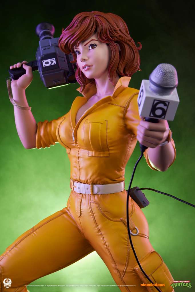 TMNT April O'Neil 1:4 Figur pcs