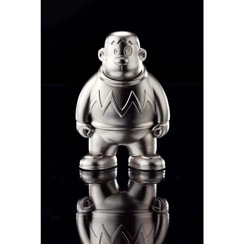 Polerad silverfärgad metallfigur av tecknad karaktär i Absolute Chogokin Fujiko F Fujio AST