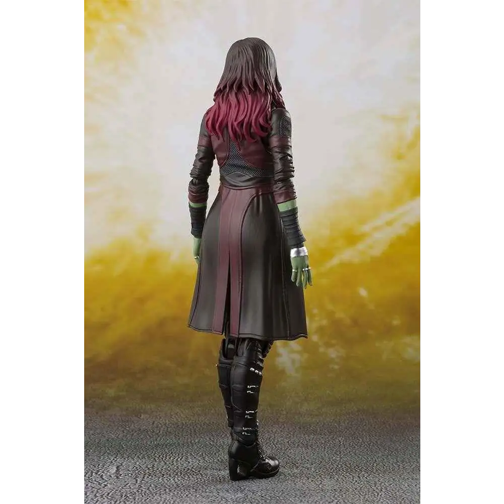 Detaljerad Gamora-figur från Aiw Gamora SH Figuarts med röd hårsträcka