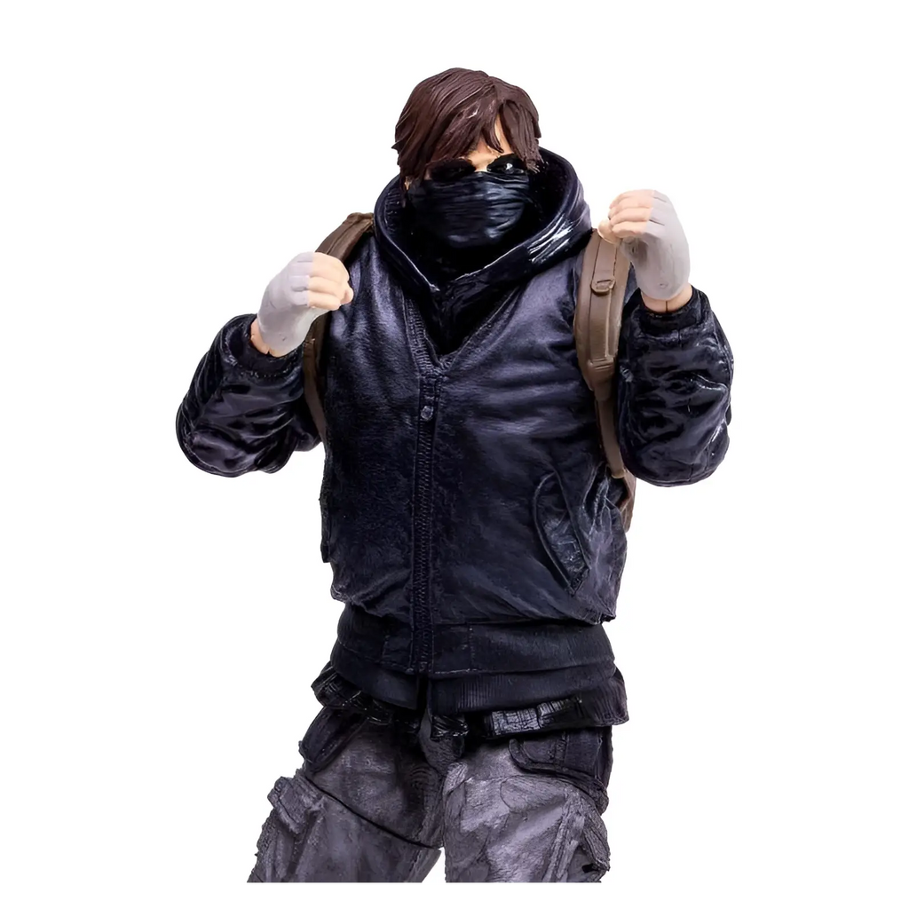 Batman Bruce Wayne Drifter-figur med svart läderjacka, huva och bruna ryggsäcksremmar