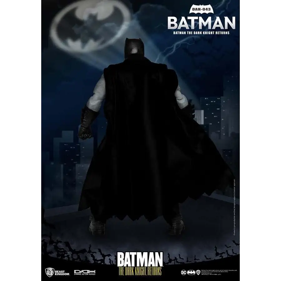 Batman The Dark Knight Returns DAH-figur med svart mantel i texturerad, flytande design