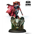 Röd och svart Batwoman-minifigur 35 mm på väderbiten sten-gargoyl