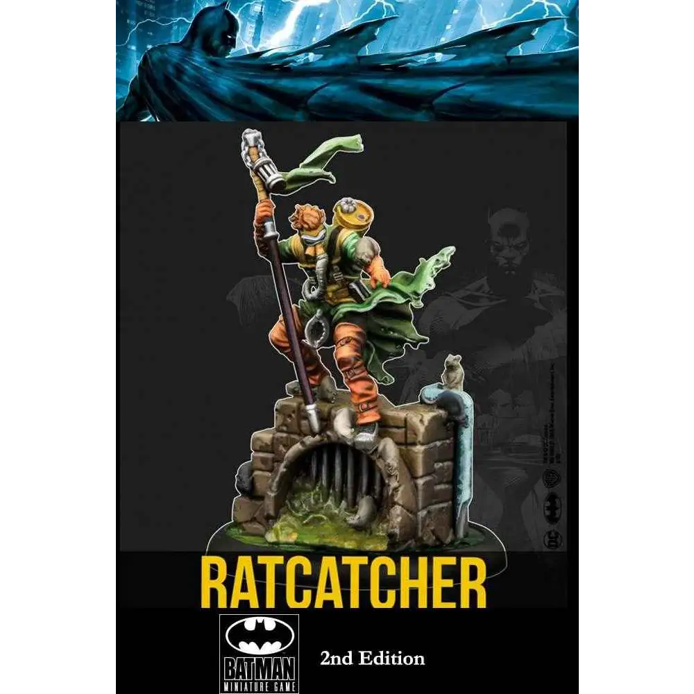 Målade BMG Ratcatcher-miniatyr i grönt och orange med gul hjälm på stenbas