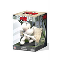 Vit Bone-vinylfigur i klar displaybox med gammal karta och ryggsäck från Out From Boneville