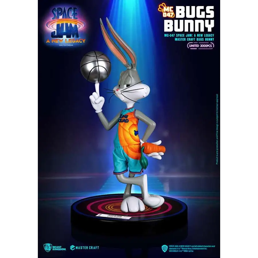 Gråvit Bugs Bunny-figur i turkos, orange och gul basketdräkt med silverboll, Space Jam 2-samlarstaty