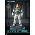 Buzz Lightyear Mastercraft Staty i detaljerad vit, grön och lila rymddräkt med metalliska accenter