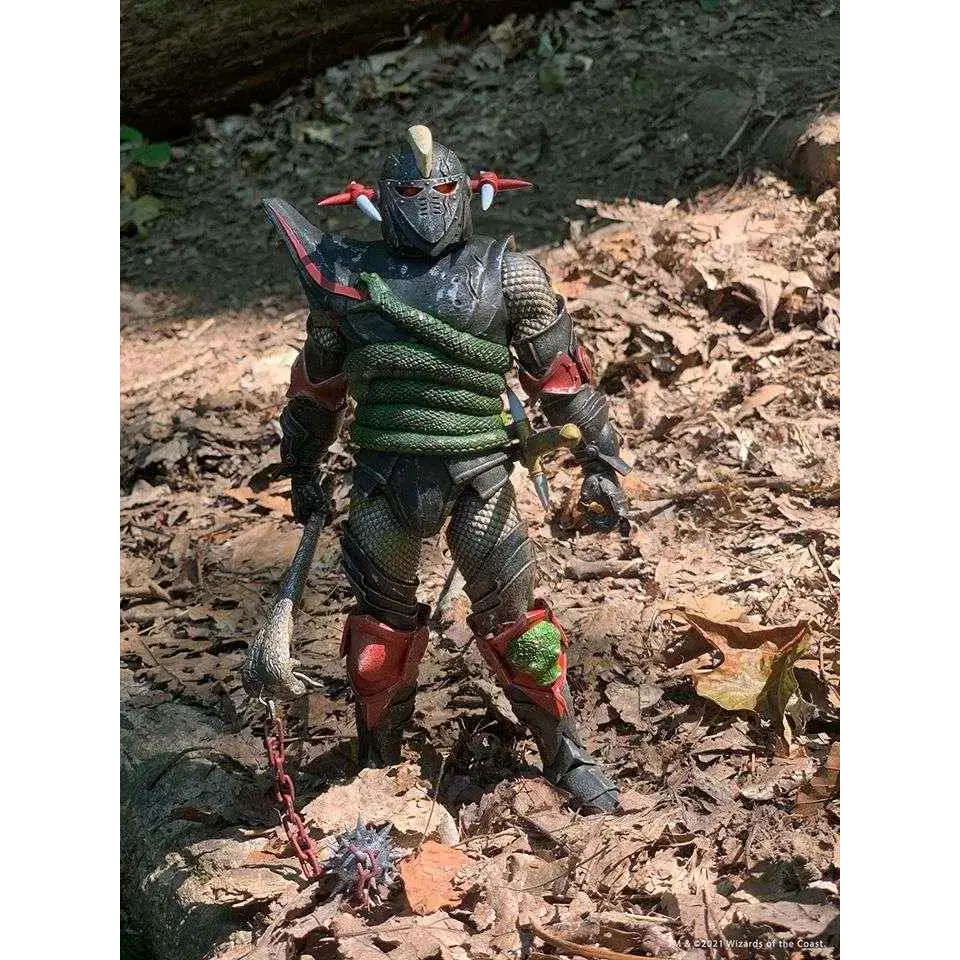 Svart och röd rustad D&D Ultimate Grimsword-actionfigur med orm runt torson