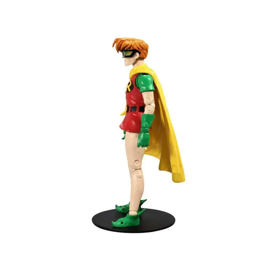Röd och grön Robin actionfigur med gul mantel på svart bas från Dark Knight Returns Byggsats