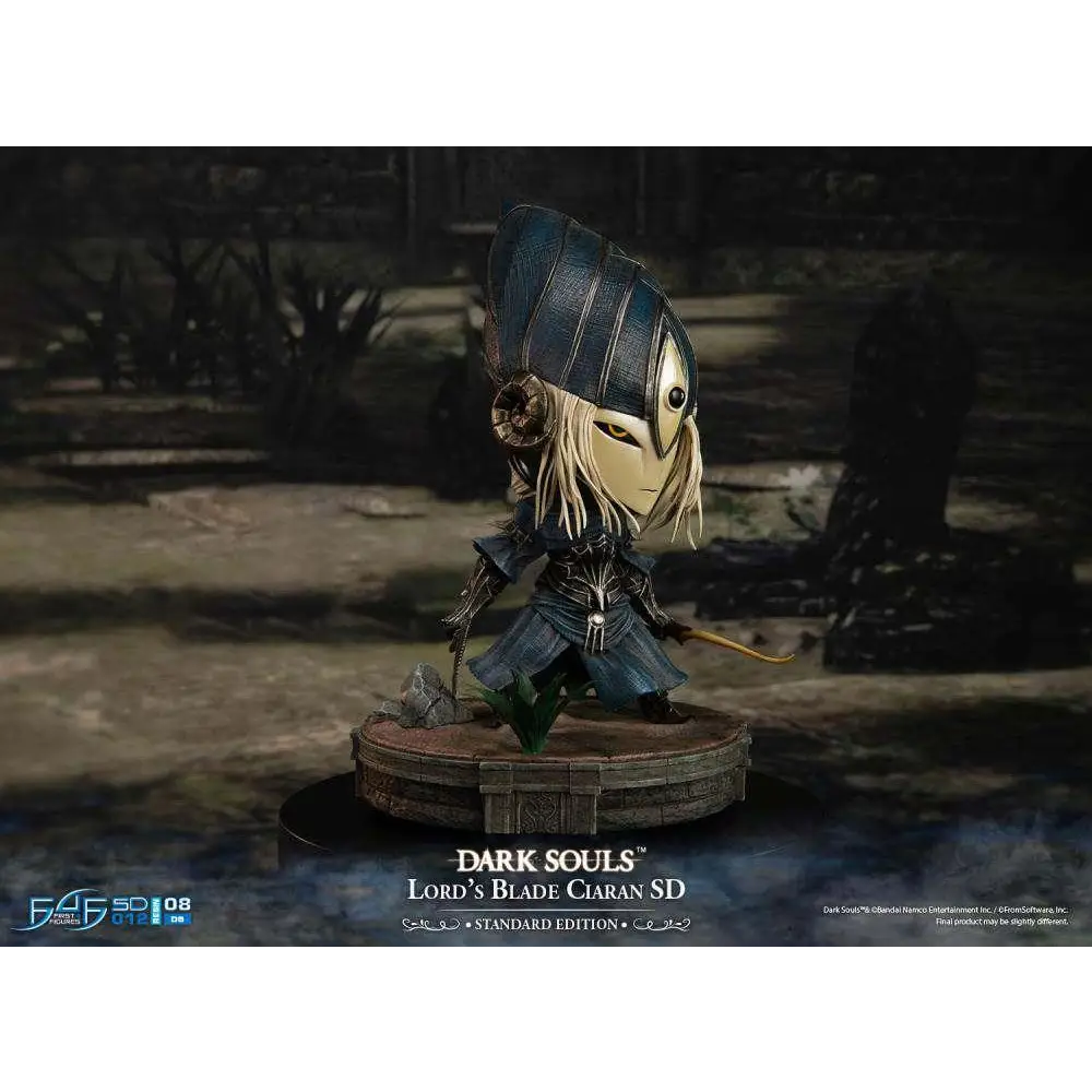 Chibi Dark Souls Lord’s Blade Ciaran SD-statue i mörkblå och guld rustning