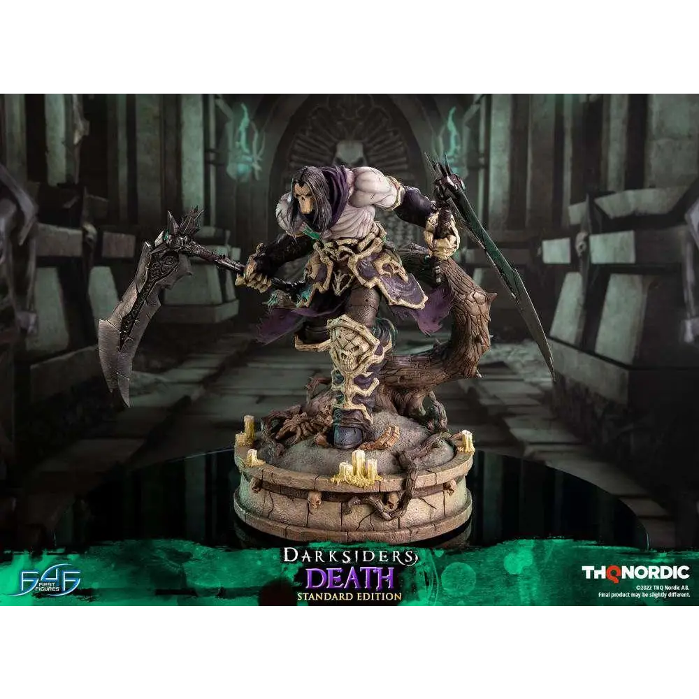 Darksiders Death-statyn i mörk design med rustning och vapen