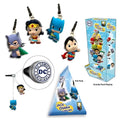 Blå Batman-figur charm med svarta och grå accenter från DC Comics