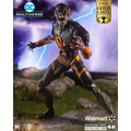 Svart och guld rustad actionfigur av DC Multiverse Dark Flash