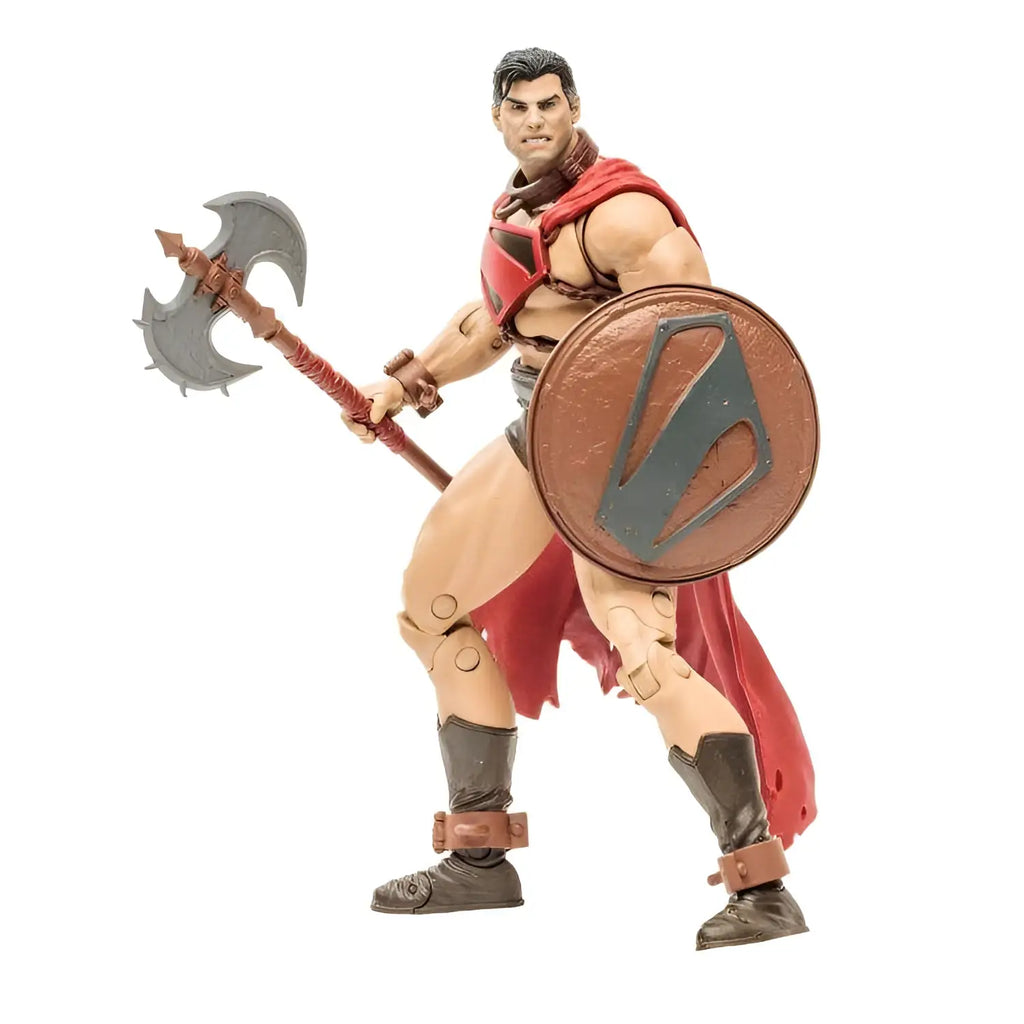 Röd mantelkrigare actionfigur med detaljerad muskulatur, tvåhandsyxa och rund sköld med emblem