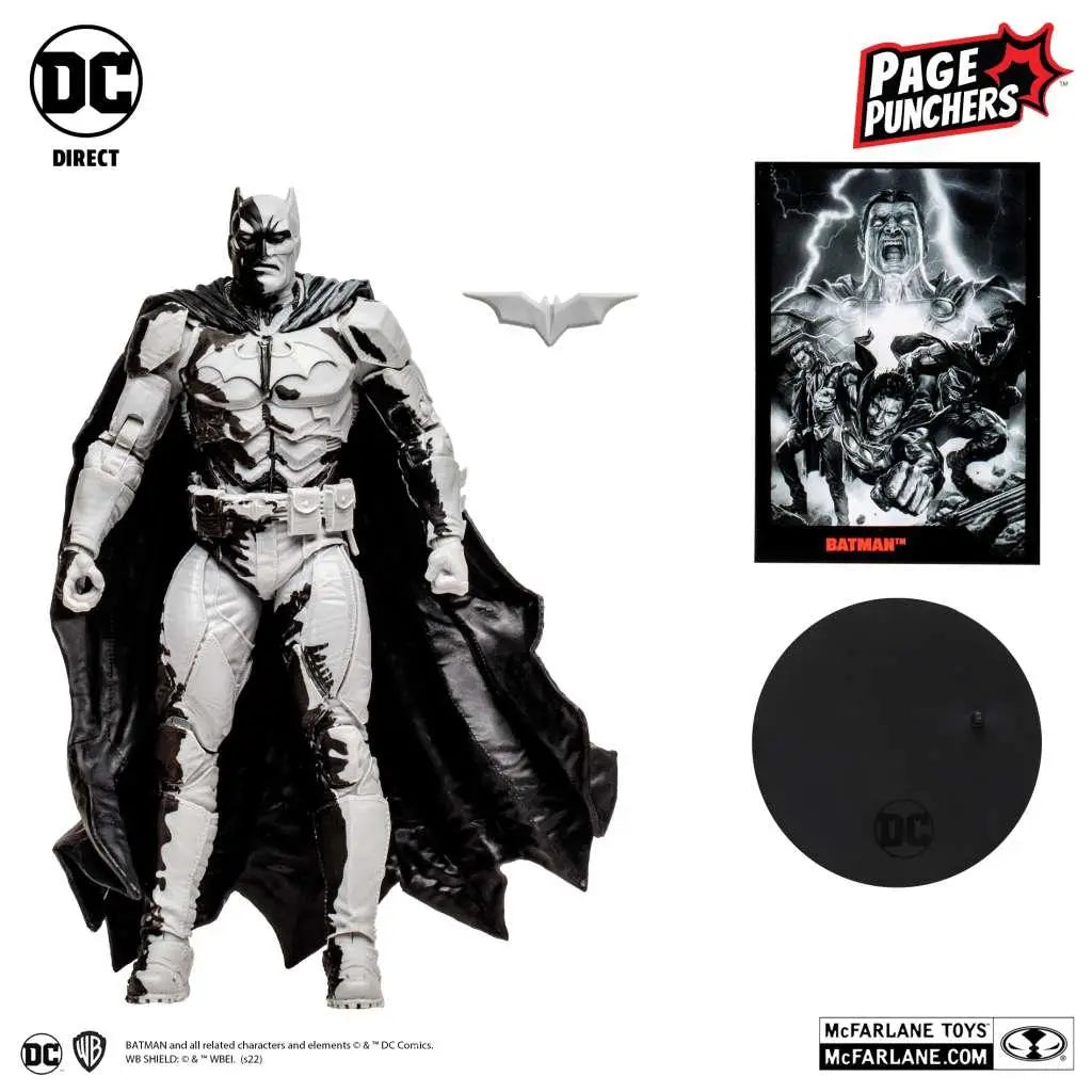 Svartvit Batman-actionfigur i detaljerad rustning med ikonisk emblem
