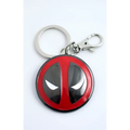 Röd och svart Deadpool-logga nyckelring med silver metallring och spänne