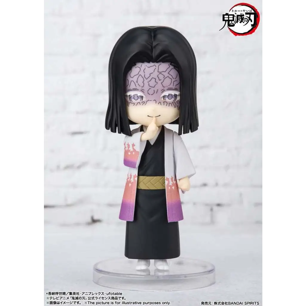 Chibi Demon Slayer Kagaya Ubuyashiki-figur med lila mönster och rosa-lila scarf