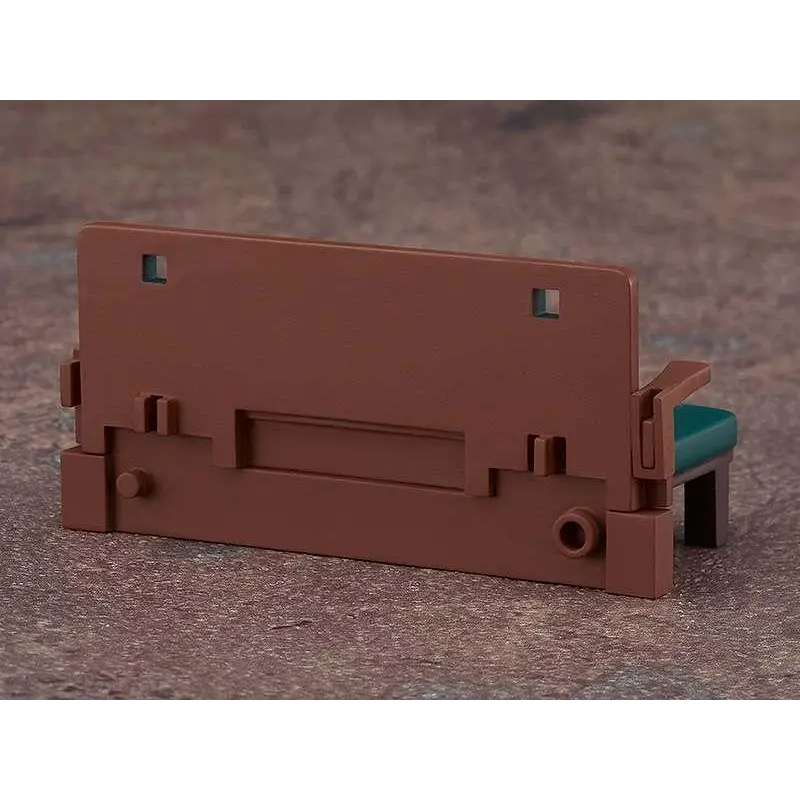 Brun plastbänk med turkos sittplats och fyrkantiga utskärningar i ryggstöd för Demon Slayer Mugen Train Nendoroid Swacchao!