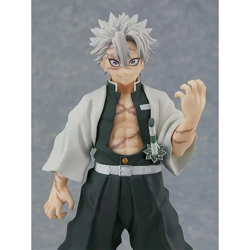 Demon Slayer Sanemi Shinazugawa figur med spretiga silverhår och tatueringssår