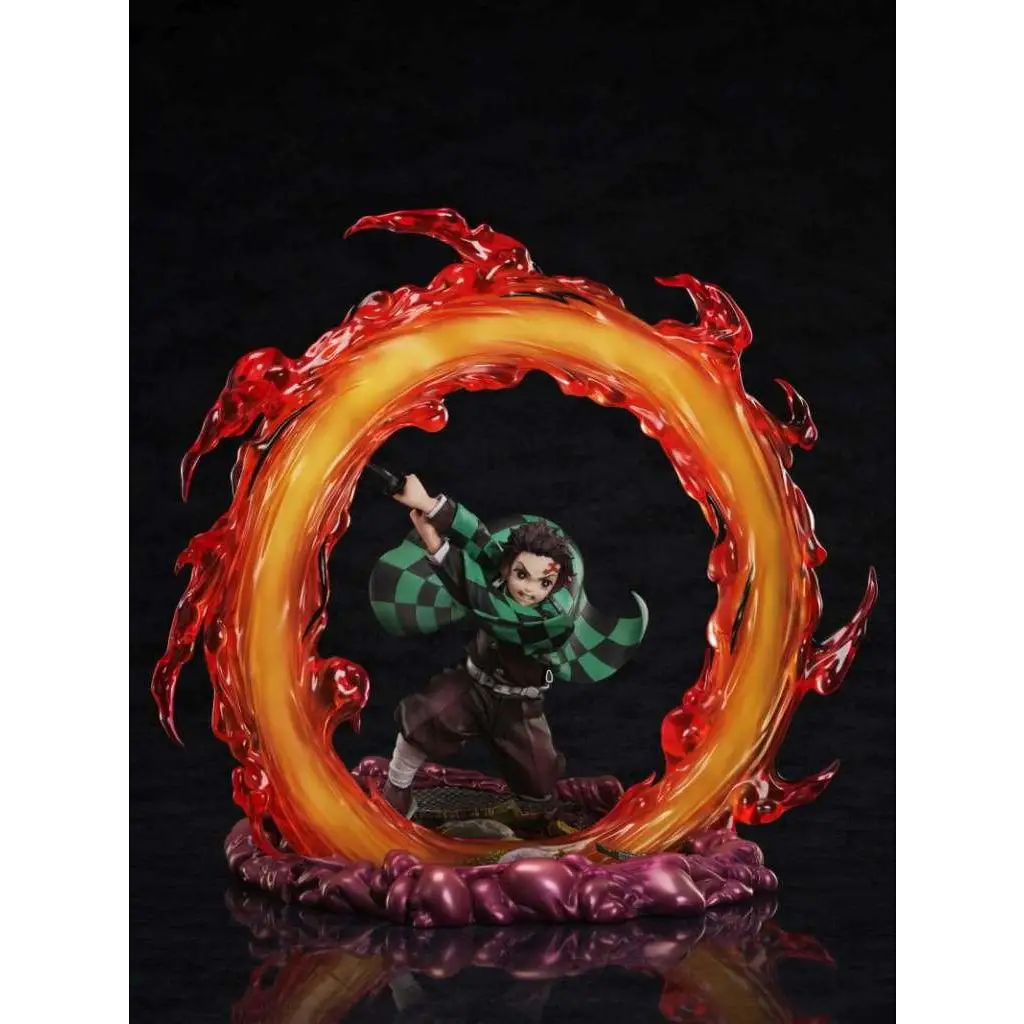 Demon Slayer Tanjiro Kamado 1/8 staty med flamring i orange och rött