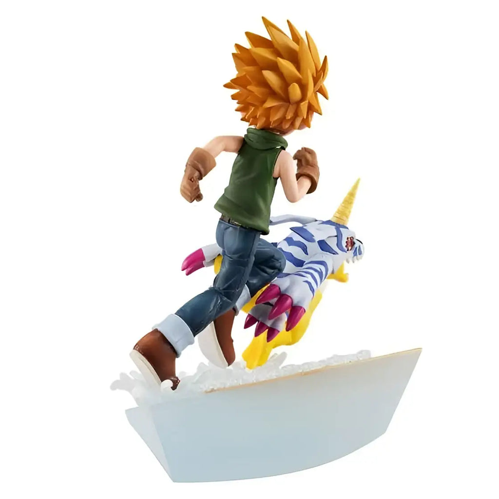 Detaljerad PVC-figur av Ishida och Gabumon från Digimon Adventure 2022