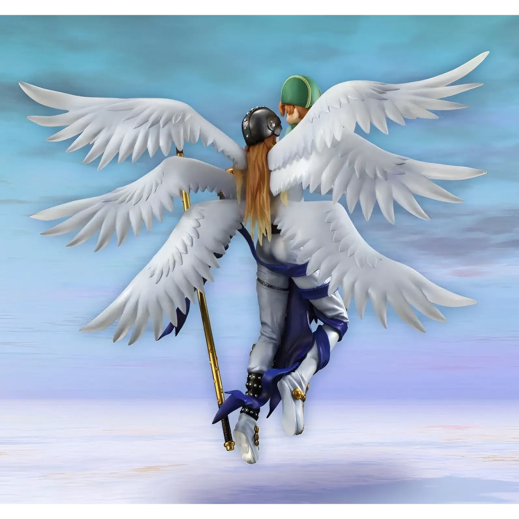 Vit Angemon-figur med silverrustning, blå accenter och gyllene stav från Digimon G.E.M.-serien