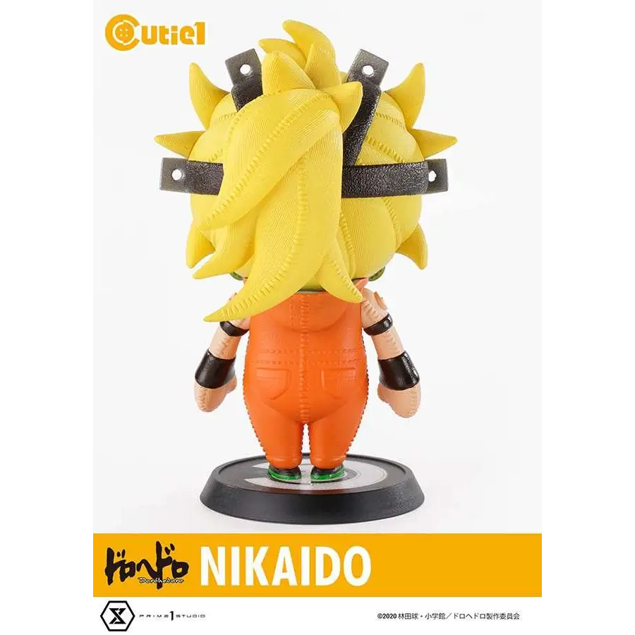 Gul och orange chibi-figur av Nikaido från Dorohedoro med spretigt hår