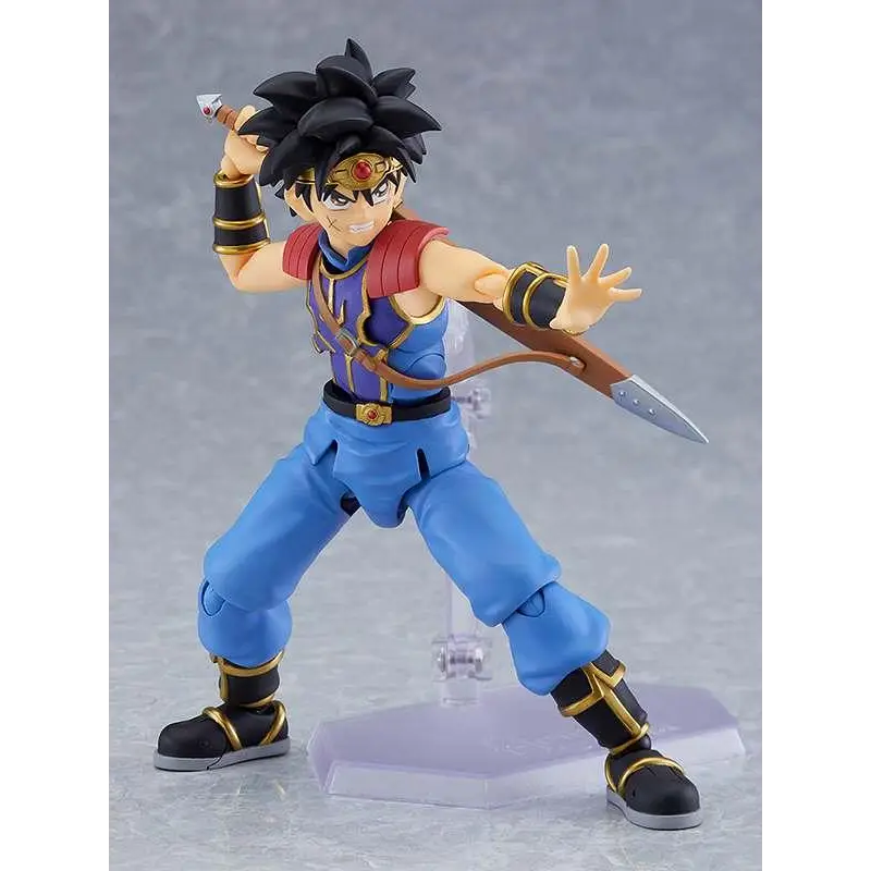 Svartlockig animekrigare i blå och lila rustning med guldaccent, håller dolk och pilkö, Dragon Quest Dai figma-figur