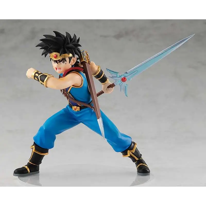 Dragon Quest Dai POP UP PARADE figur med blå och guld rustning, svart spikigt hår och genomskinligt blått svärd med röda ädelstenar