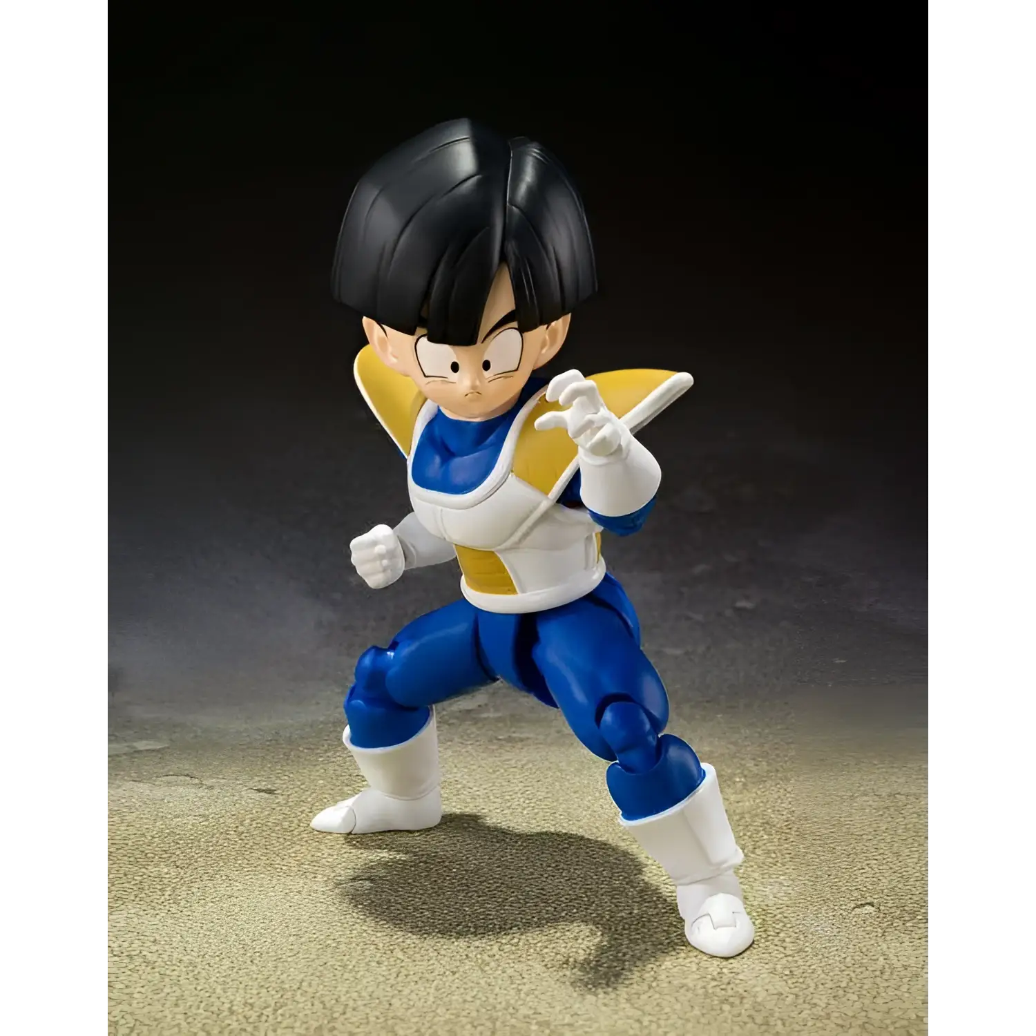 Dragon Ball Z Son Gohan Battle Cloth SH Figuarts actionfigur i dynamisk pose med svart hår och blå-vit rustning