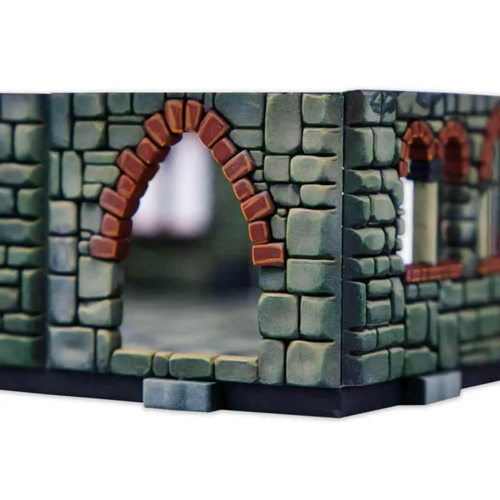Miniatyrmässiv stenbåge med grön-grå väggar och rödbruna tegel i Dungeons & Lasers Stone Tower