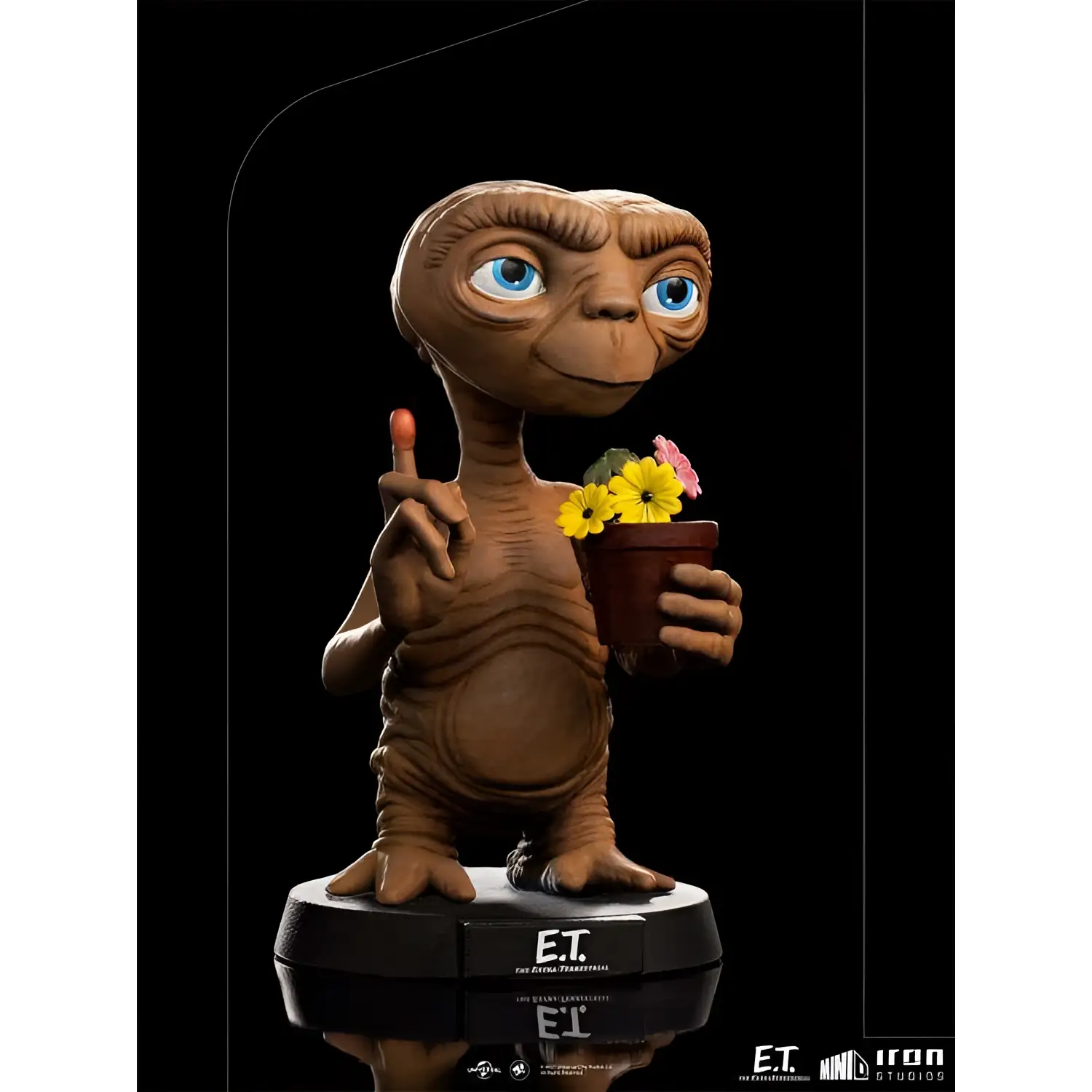 Brun, texturerad E.T. minico staty av Iron Studios