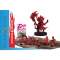 Röd demonisk miniatyr med flammande rustning och fackla på svart bas i Epic Encounter: Shrine of the Kobold Queen