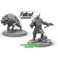 Grå plastfigur av super mutant med hammare från Fallout: Wasteland Warfare