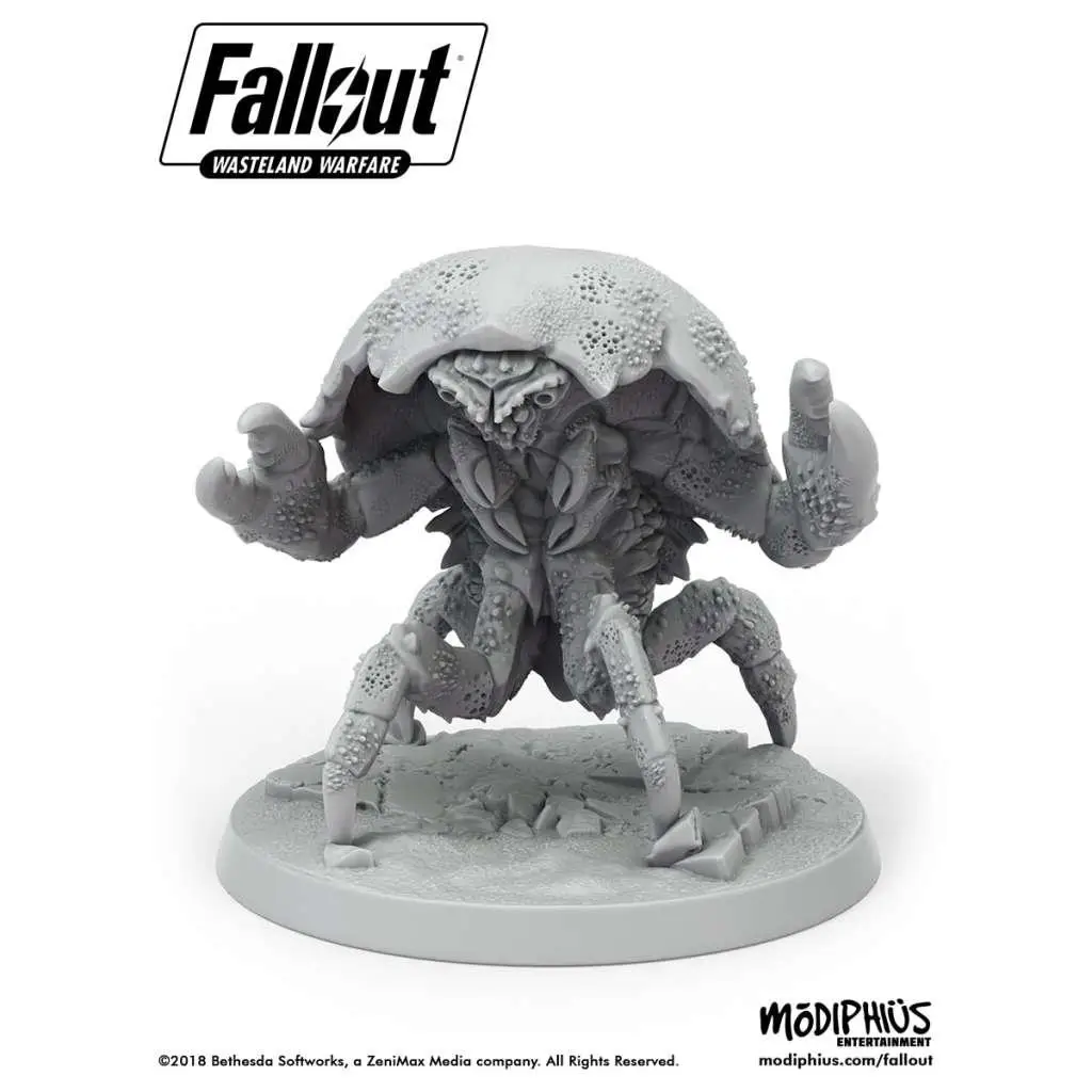 Grå plastfigur av monstret Mirelurk från Fallout, med flera lemmar och texturerad pansar