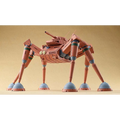 Tanfärgad sexbening mekanisk tankmodell Fang o/t Sun Dougram Desert Gunner MK 1/72 med gröna och blå randiga accenter