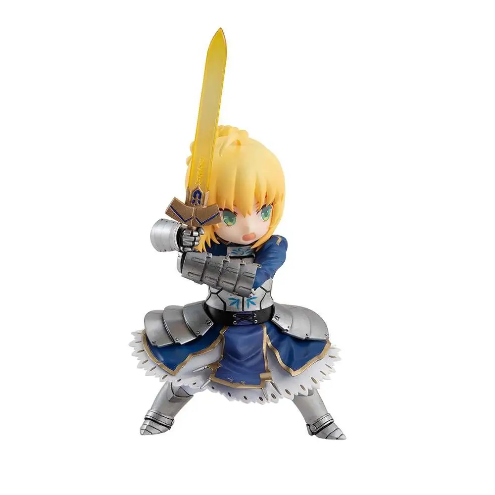 Chibi-figur av Saber/Altria Pendragon från Fate/Grand Order Desktop Army med blondt hår, blå och silverfärgad rustning och gyllene svärd