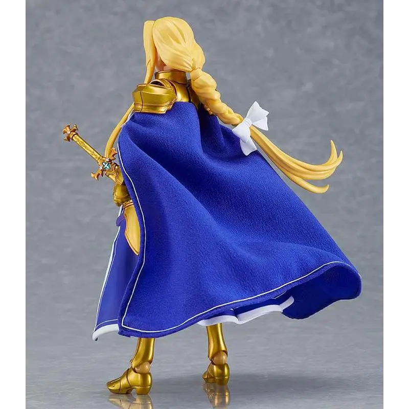 Guldpansrad Alice med flätat blont hår och blå mantel från Sword Art Online