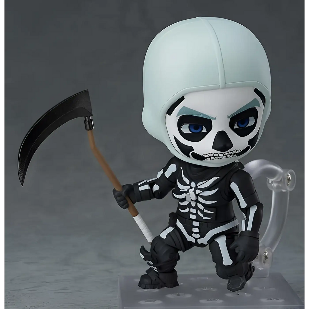 Chibi Nendoroid-figur av Fortnite Skull Trooper med vit skallehjälm och blå ögon
