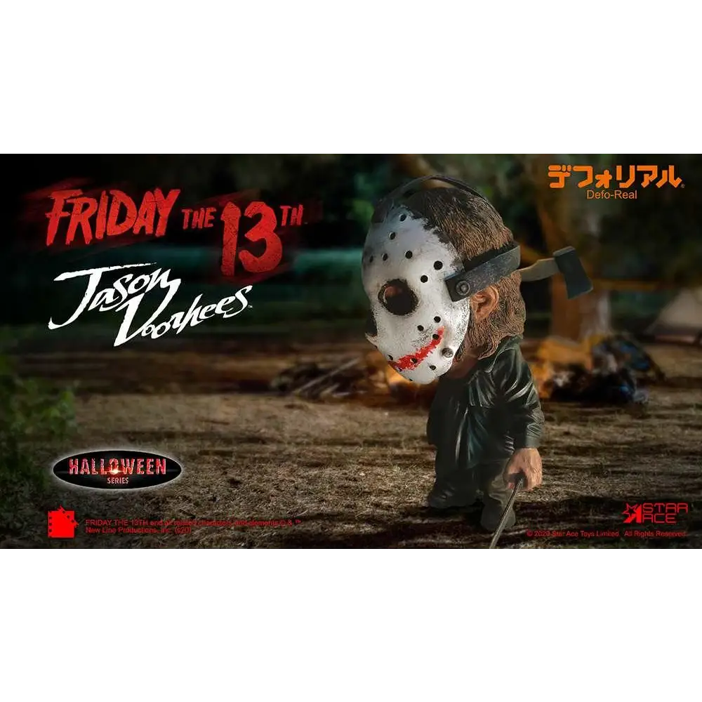 Jason Voorhees-figur med vit hockeymask och mörkgrön jacka från Friday the 13th