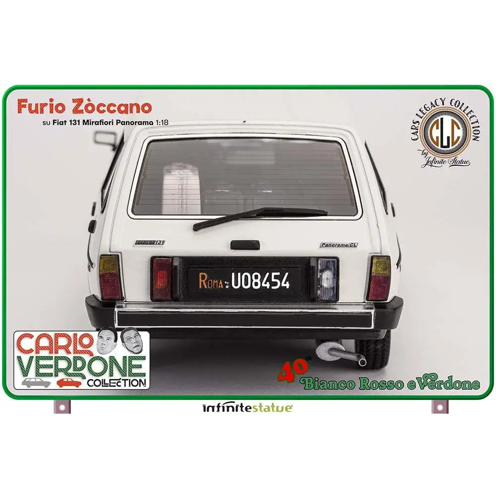 Vit 1:18 Fiat 131 Panorama bilmodell med svart trim och registreringsskylt Roma U08454