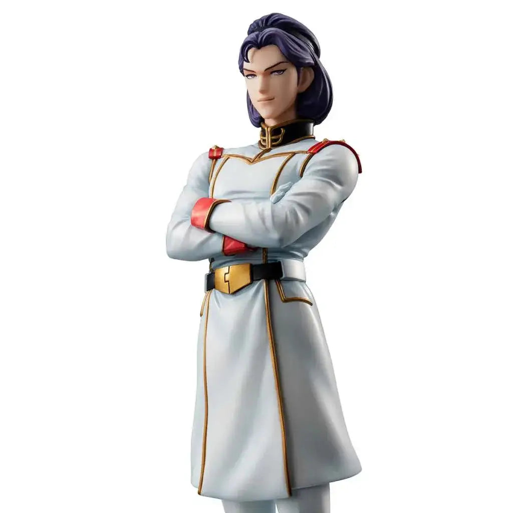 Detaljerad figur av Paptimus Scirocco från Ggg Z Gundam, lila hår, grå militärkappa