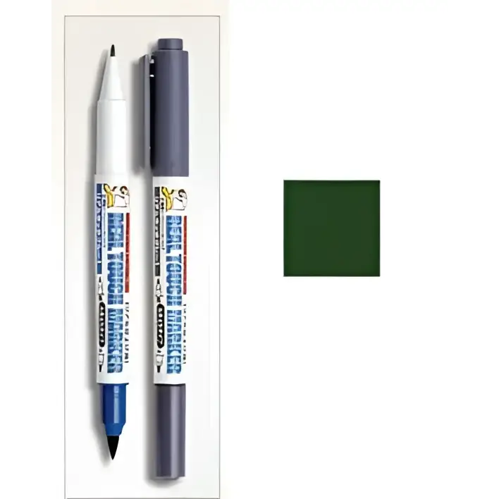 Mörkgrön Gundam Marker GM-408 med grå kropp och vit etikett